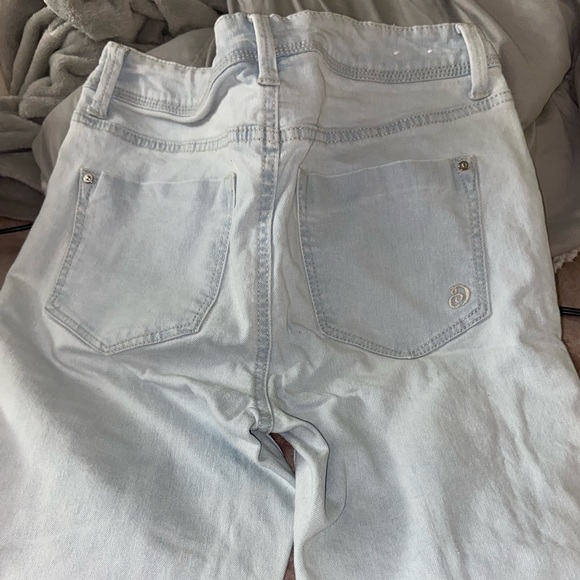 Jeans - Picture 2 of 3